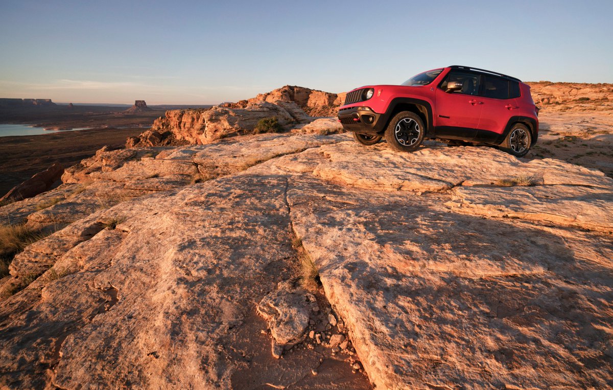 Jeep's tweet image. Here’s to those looking for a new kind of adventure. Experience it all with the Jeep Renegade.