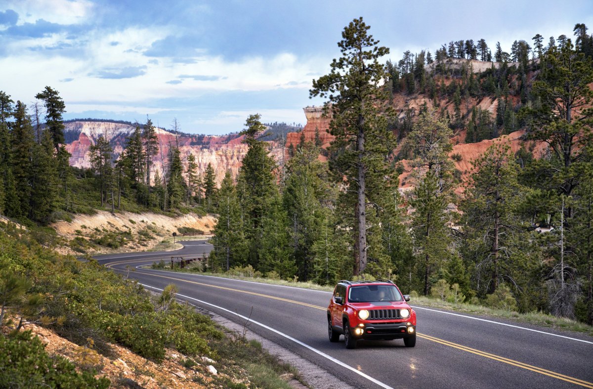 Jeep's tweet image. Here’s to those looking for a new kind of adventure. Experience it all with the Jeep Renegade.