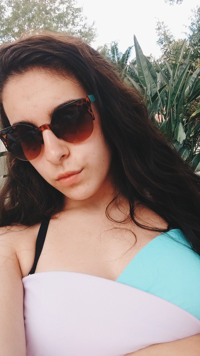 svveetcreeature's tweet image. #SelfieForSDK love these kids