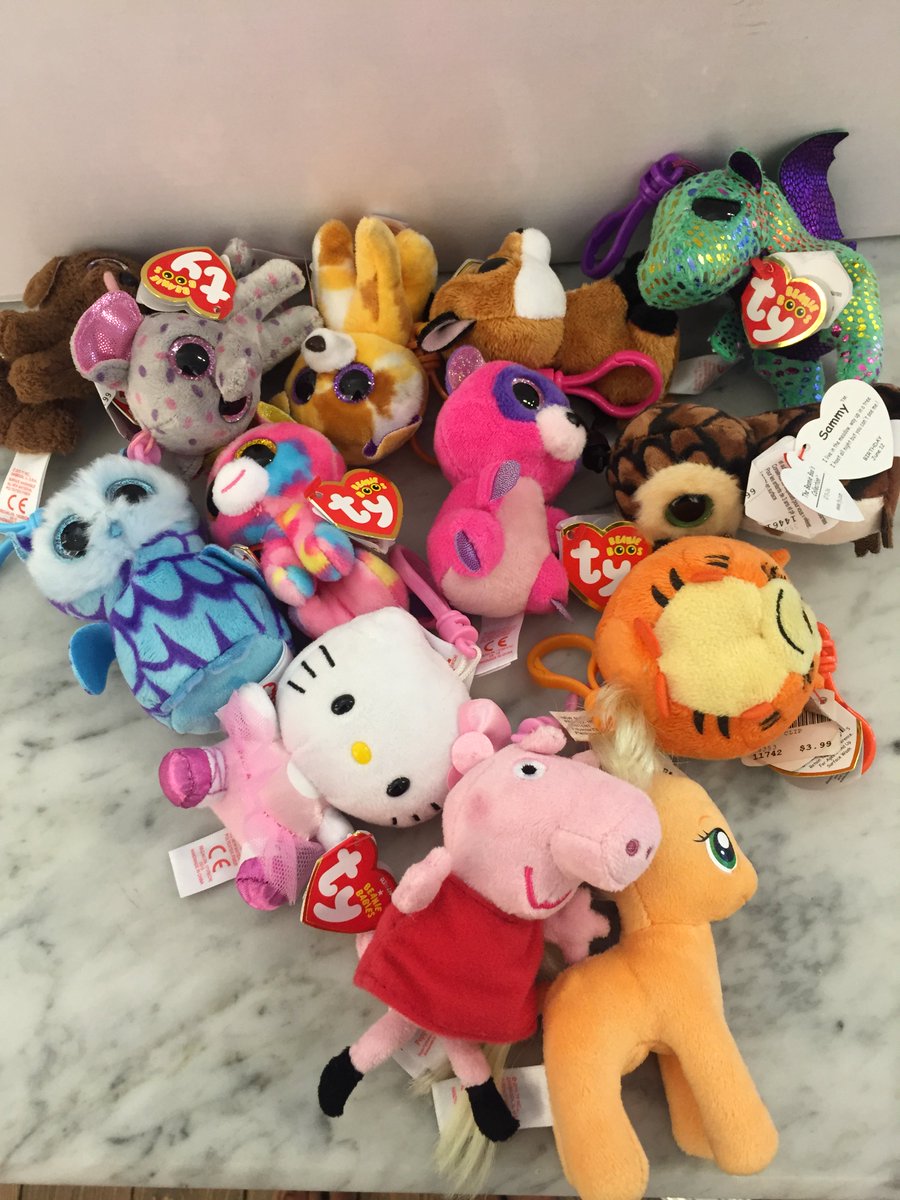 We've got so many #TYbeanie clips, we can't even count! Do you have any? #CAtoystore #kerrisdale #TYbeanie #clipons