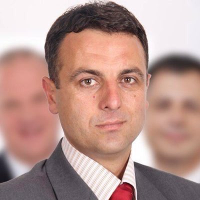 View image on Twitter