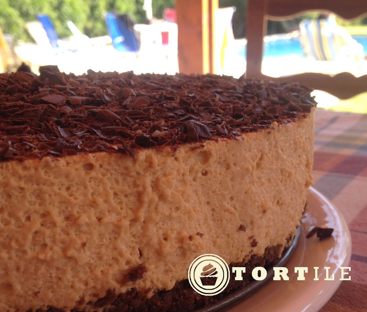 TORTILEOK's tweet photo. Hoy aprovechamos que se asomó el solcito y salió Cheesecake de Dulce de Leche🍫🍴.  ¿Qué me decís? ¿Querés una? https://t.co/8OQ3VkiJnK
