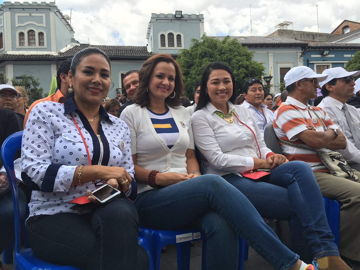 Elizabeth Reinoso tweet media