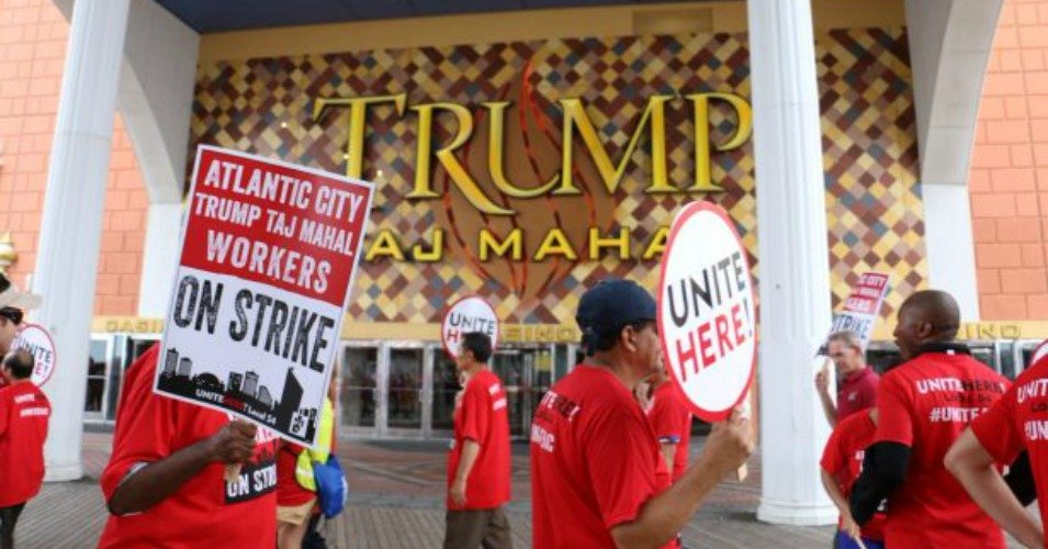 commondreams's tweet photo. Trump Taj Mahal Workers Continue Strike Despite Impending Closure #TajMahalStrike #UniteAC https://t.co/8ohFgSLG1P https://t.co/09tm3LNa0A