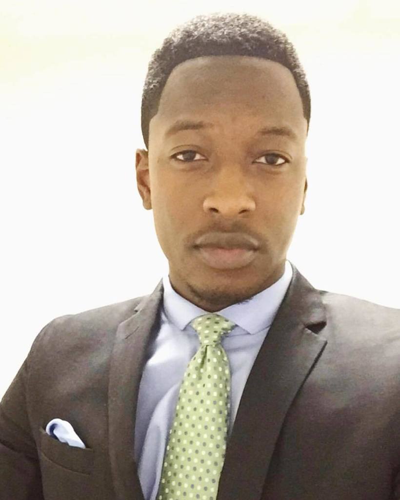 PeterDSinghJr's tweet photo. Today’s attire #spreadcollar #pastel #polkadot #pocketsquare https://t.co/lgD2tKAhkm