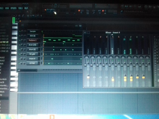 rustyuntold's tweet photo. Go busy nyana this side. 😂 #Production #beatmaking #808 #HitHats #Learning. #started2weeksAgo #relaaaaax https://t.co/mil2He7rCq