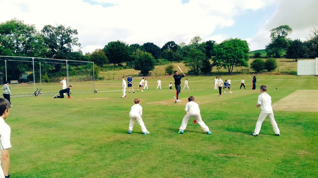 dipspatel5's tweet photo. Brilliant 1st day @NewtownLCC Fox Camp. Great new nets to practise. #highcatching&slipcatchingdrills @leicsccc https://t.co/c5eawHDhd9