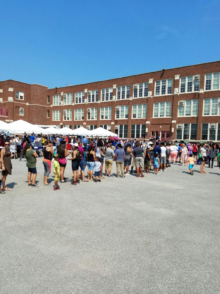 CPSNetwork2's tweet image. Back to school Network 2 style!!