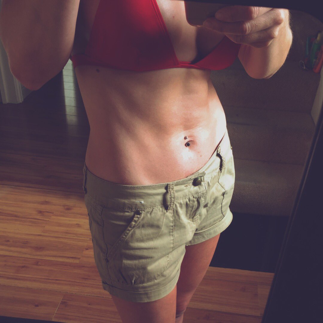 Msdynamo_'s tweet image. Haven't posted much on here lately so here's 2 shameless #abs pics showing my #progress #fitfam @ADRlANJAMES #gains