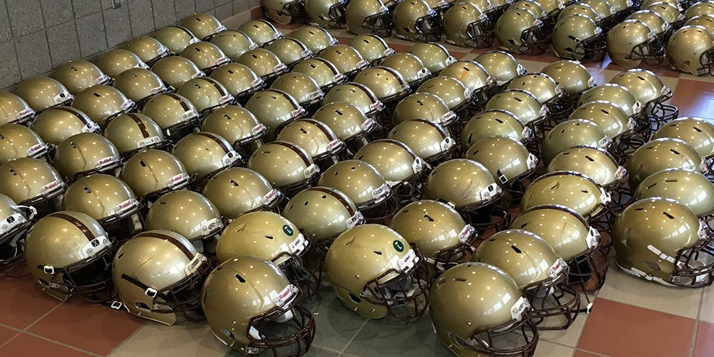 NWUSports's tweet photo. Check in day for @NWUFootball. Welcome back to #pwolfnation https://t.co/Hxm9LIJaQi