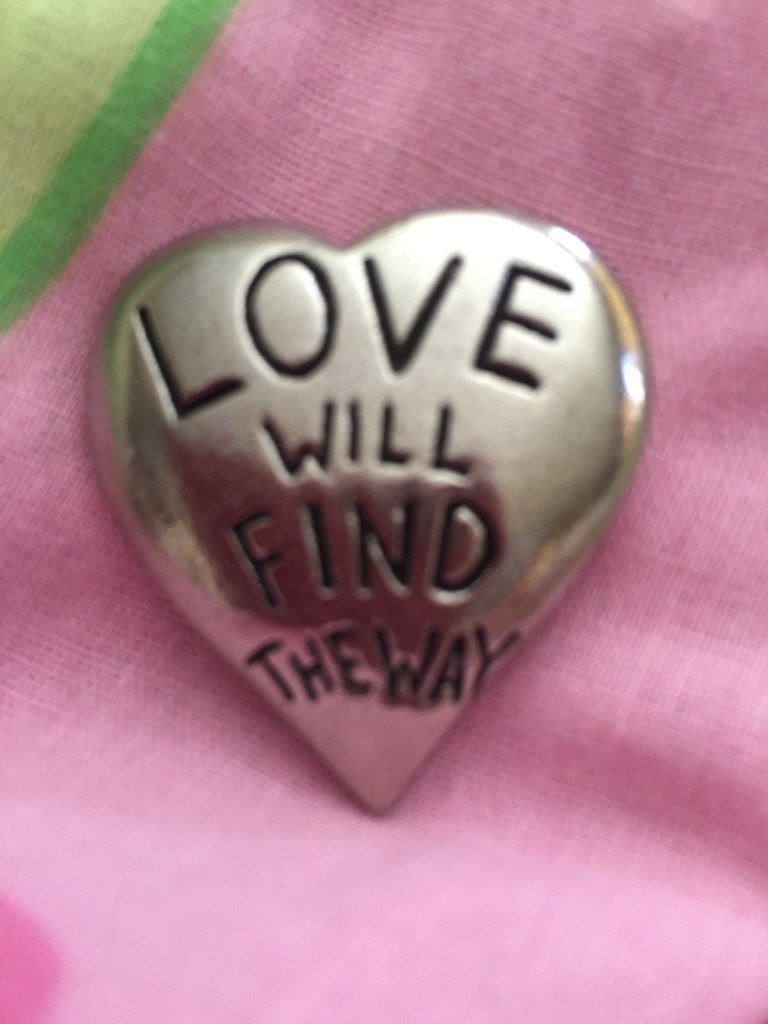 renee_demont's tweet photo. #lovecompass https://t.co/zmrmVUHJVK