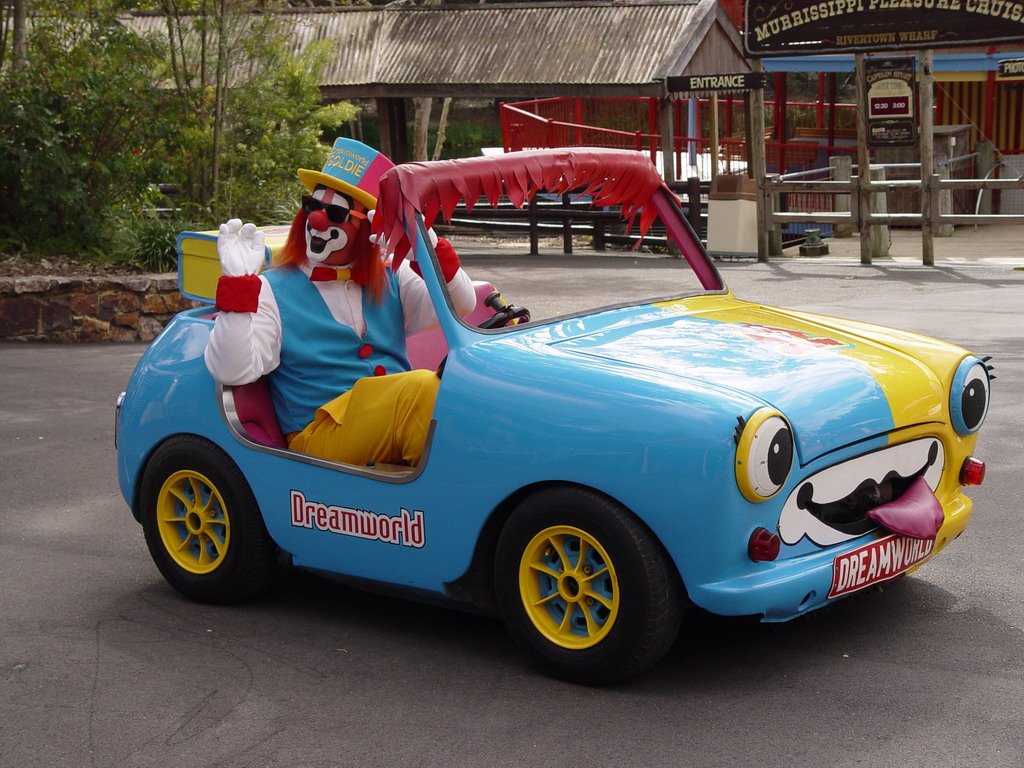 FakeGrabo's tweet photo. @Armstrong6A i remember when you drove that car. Brand new car if I recall.  #iremembermyfirsttimebeingatthecircus https://t.co/6gD45jXThw
