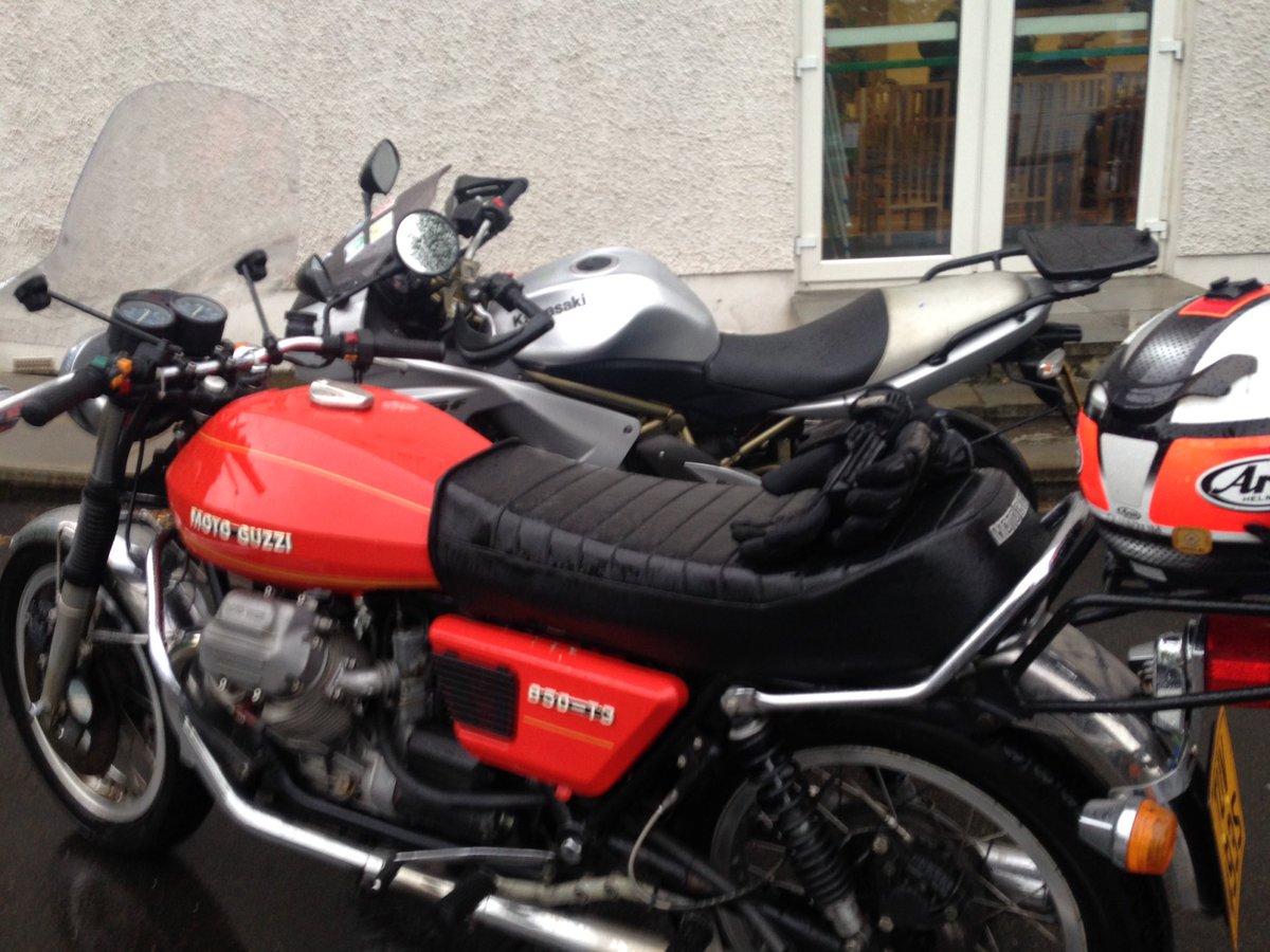 Classic club at <a href="/LeadburnInn/">The Leadburn Inn</a> rain going down, heavy rain dark &amp; cold going home, like fecking November 😬