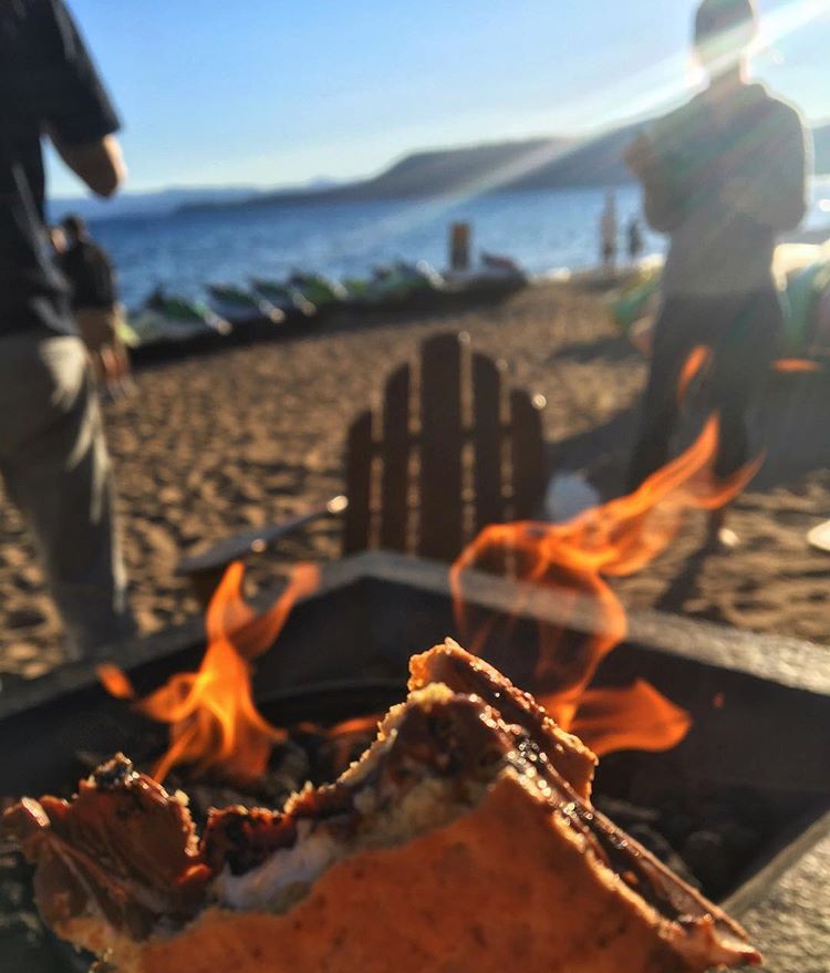 It's #NationalSmoresDay!! Grab a @HyattLakeTahoe s'mores kit &amp; roast marshmallows on the beach. 

📷: <a href="/christinaerny/">Christina Erny</a>