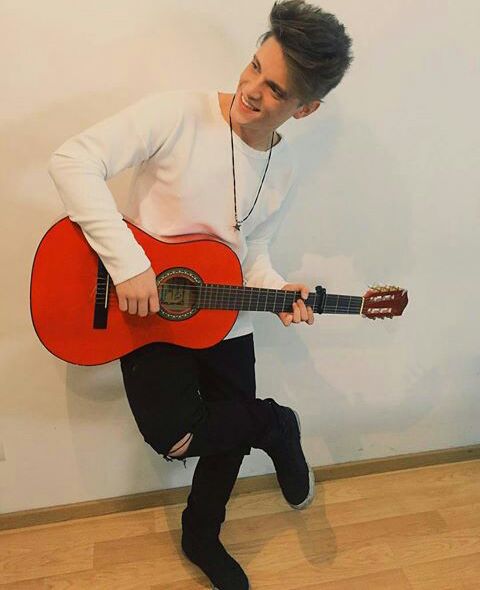 httpsjoha's tweet photo. #LionelFerroTrendy #KCAArgentina https://t.co/Ifdpv1HoB1