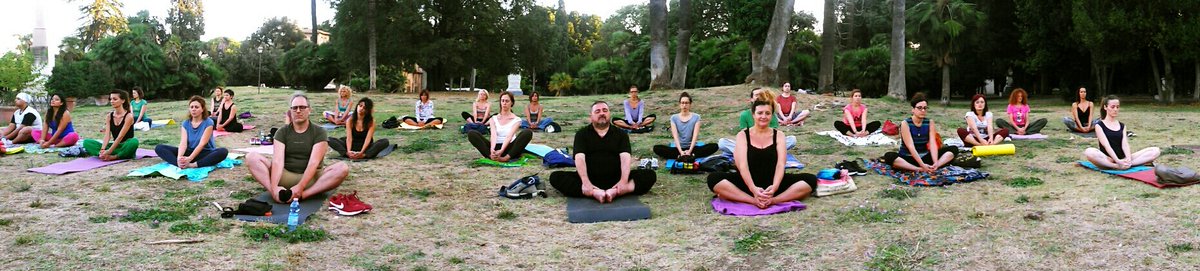 #yoga #villatorlonia a #roma 
Prossimi incontri su amoyoga.it 

#yogaroma #romatoday #romaeventi #realx