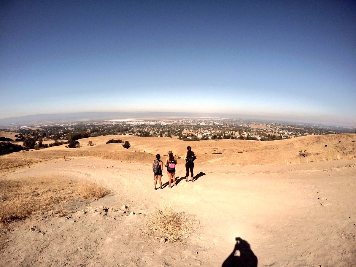 SJSU's tweet photo. MT @lisellis7: #SJSU swive takes on Mission Peak.💪🏽  #SJSUsummer ☀ #SJSUBucketList ✅ @SJSUSwim https://t.co/BzoSVQVQWG