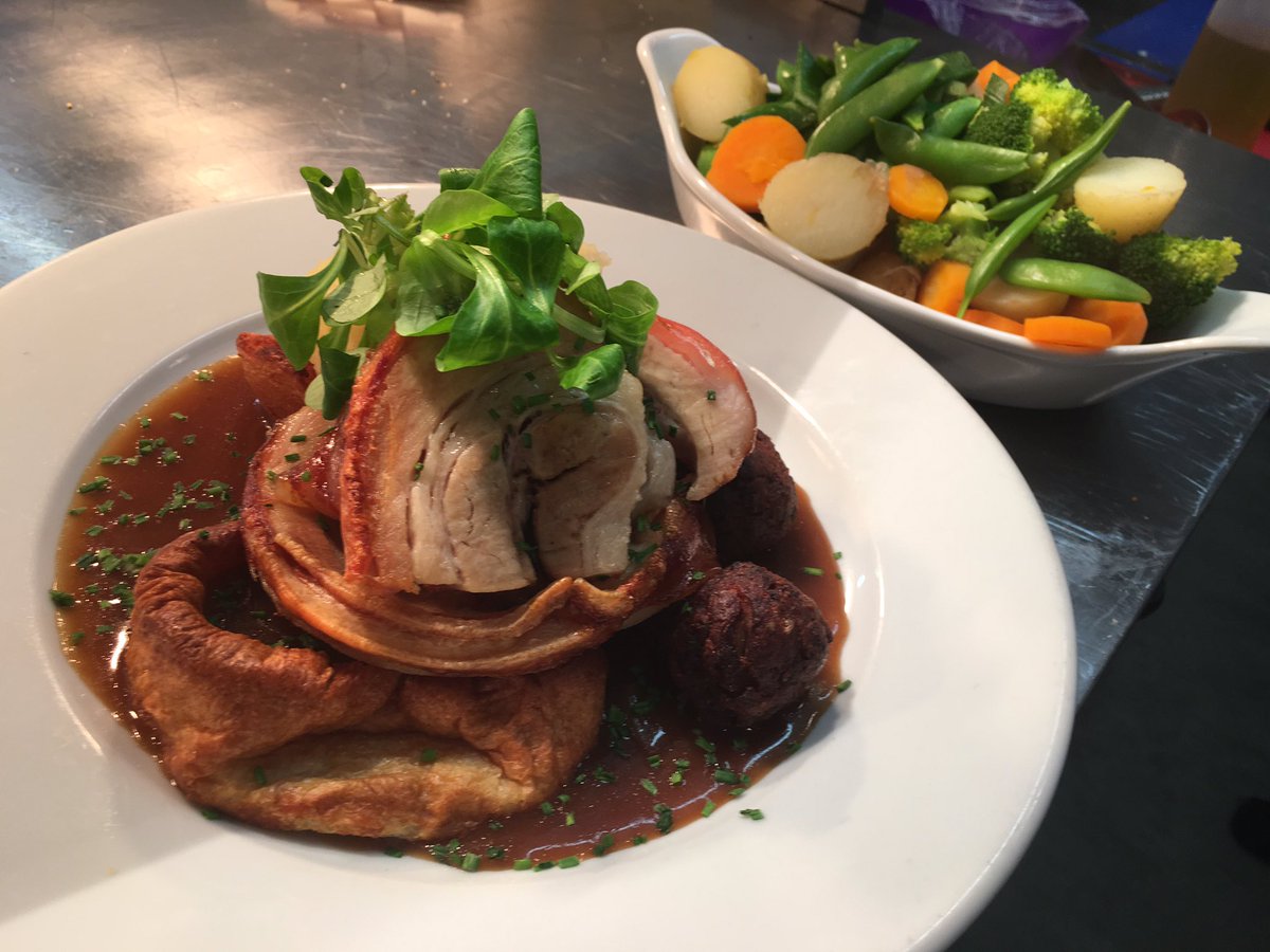 The Foods going down a storm at the shoulder , another busy night #calderdale #HebdenBridge #Mytholmroyd