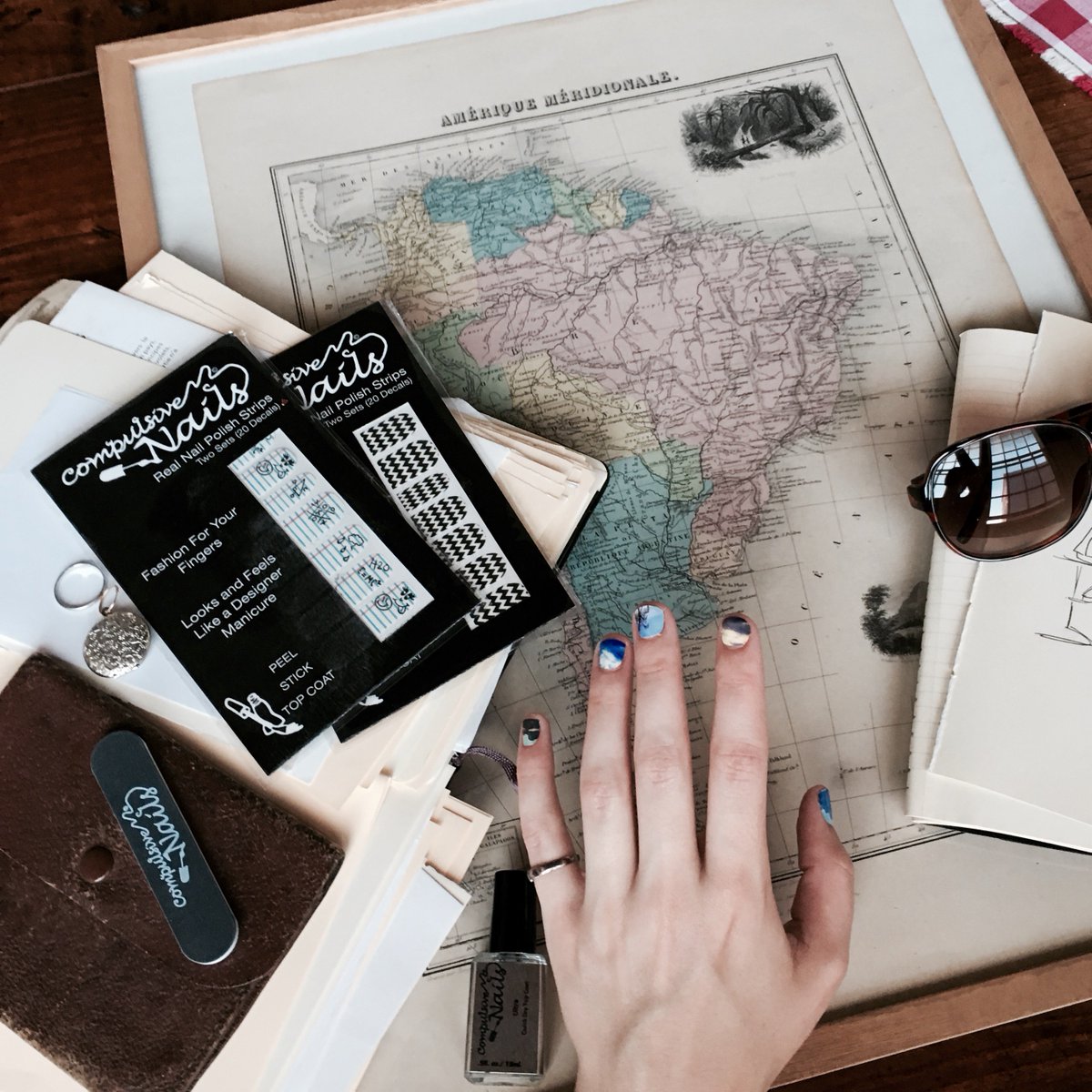 CompulsiveNails's tweet image. Ready for #SummerPlans with the amazing ☁️ Head in the #Clouds ☁️ #nailart design by @CompulsiveNails