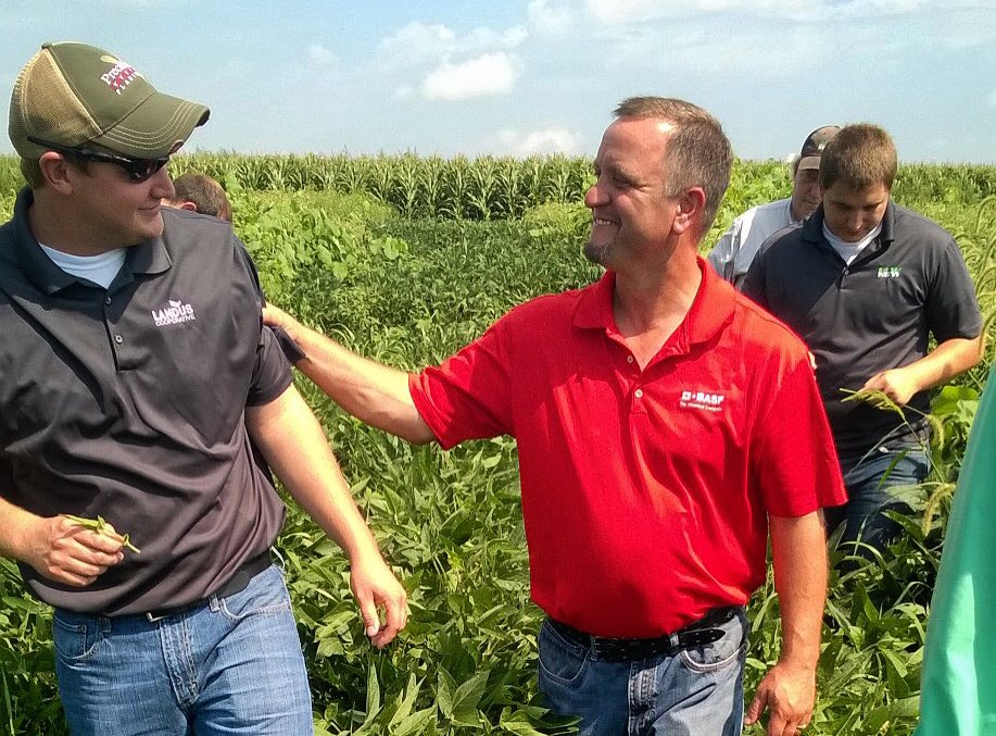 BASFAgProducts's tweet photo. Gorgeous weather today for a plot tour in Story City, IA. #GrowSmart https://t.co/1SzfgdZMSm
