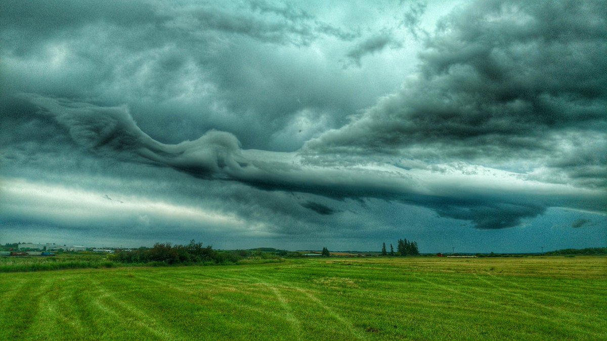 BoeseKevin's tweet photo. Cool cloud's.. https://t.co/gP02QNbzkm