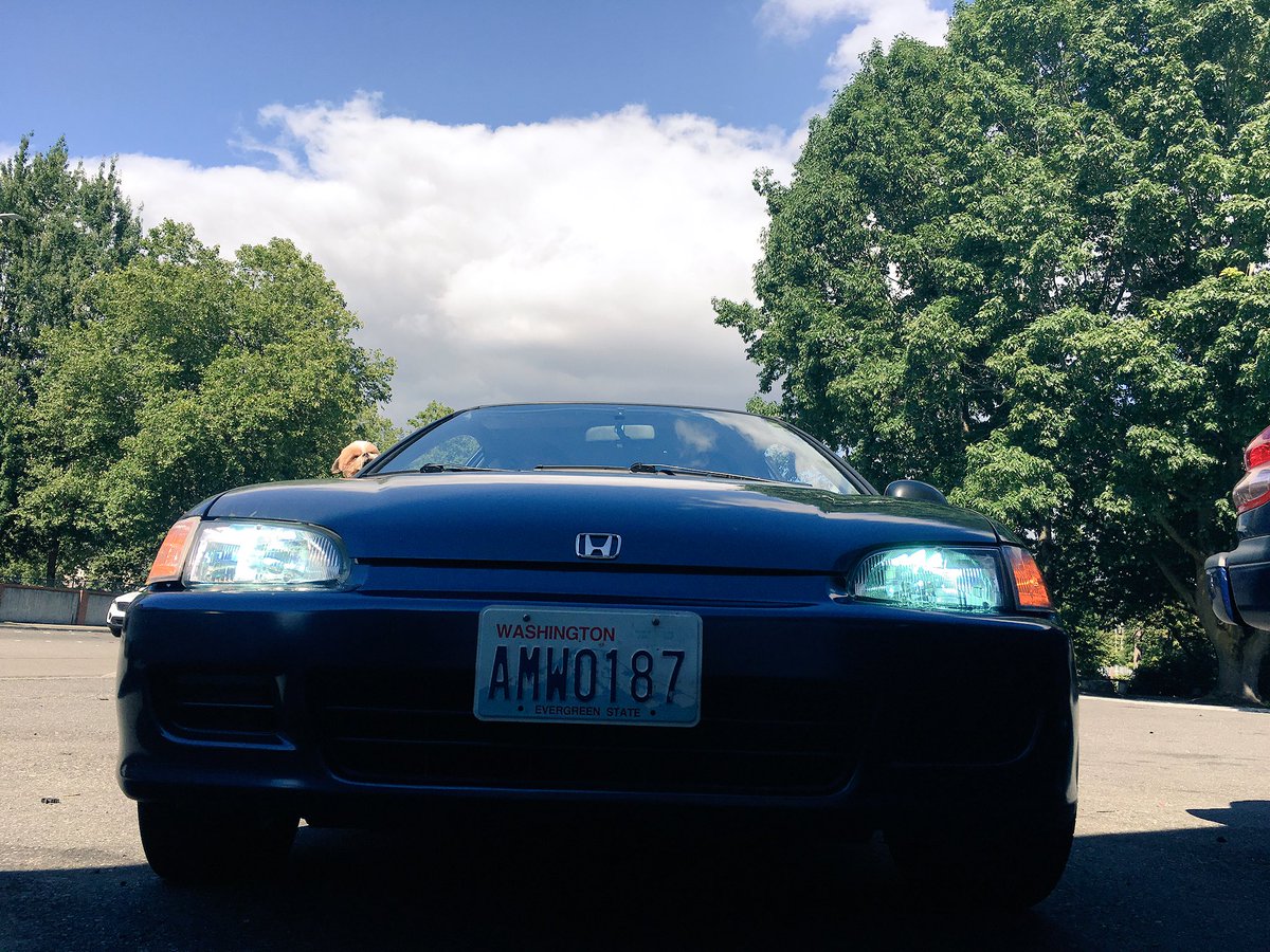 STERE0CENTR0's tweet photo. #BrightLights #HIDKit  #OnlyinRenton #Installation #HondaJDM #style #Stere0Centr0 https://t.co/Tpy18FizL2