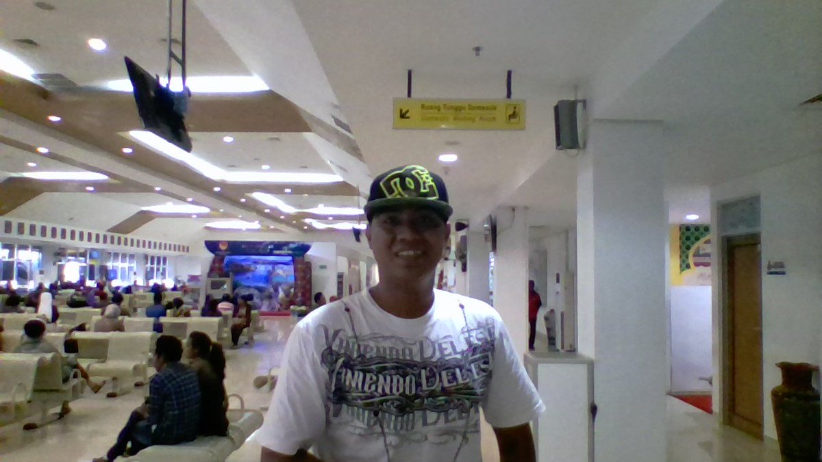PrinceEnde1's tweet photo. On The Way - Surabaya https://t.co/Ftdj4FZsVd
