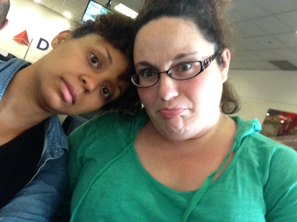 welliTclaire's tweet photo. @Delta @DeltaAssist It rained in the plane! 5 delays 2 airports the beverage cart hit @LaBrixx  #DeltaMeltdown2016 https://t.co/PwFjCKWlZg