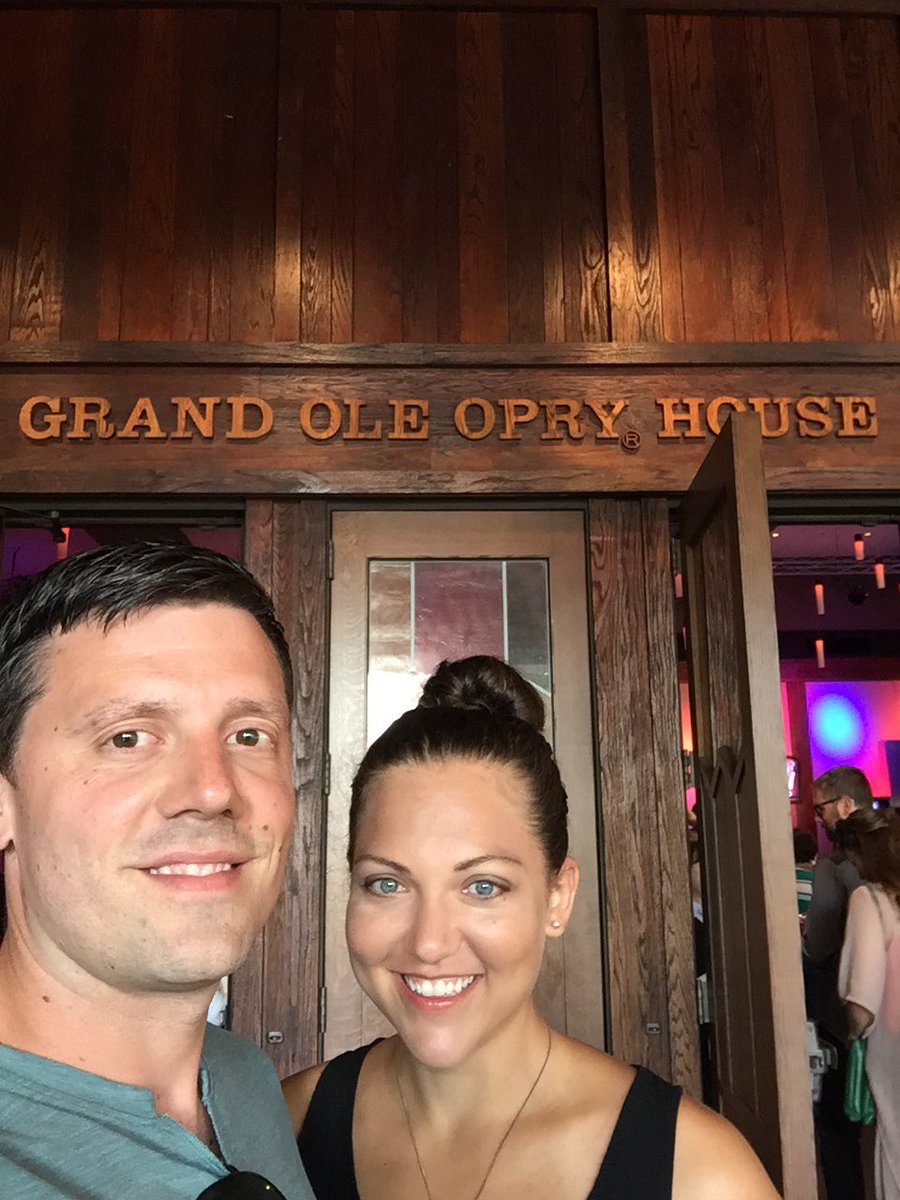ReelAndySmith's tweet photo. #opry with Cathie https://t.co/XeCQ9bHUw2