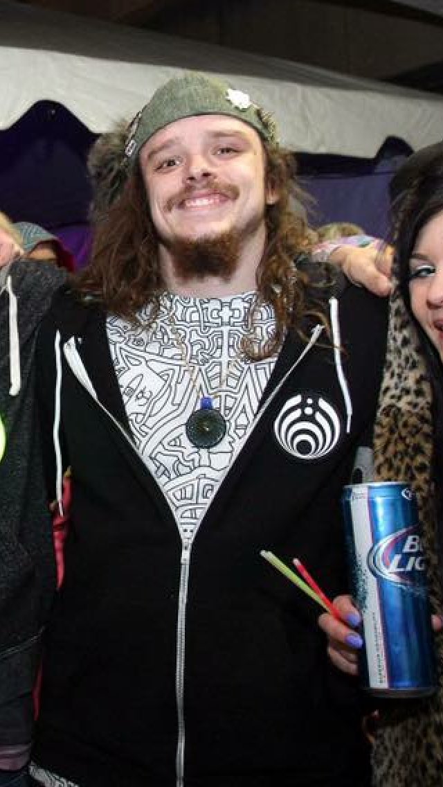 Nigelconscience's tweet image. My nigga keblaitis looking like jack sparrow from pirates of the caribbean