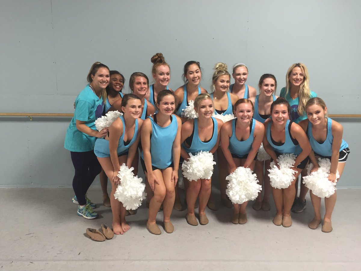 LSNorthernStars's tweet image. We learned an awesome Pom dance on Monday! Getting excited for fall sports to start 🤗