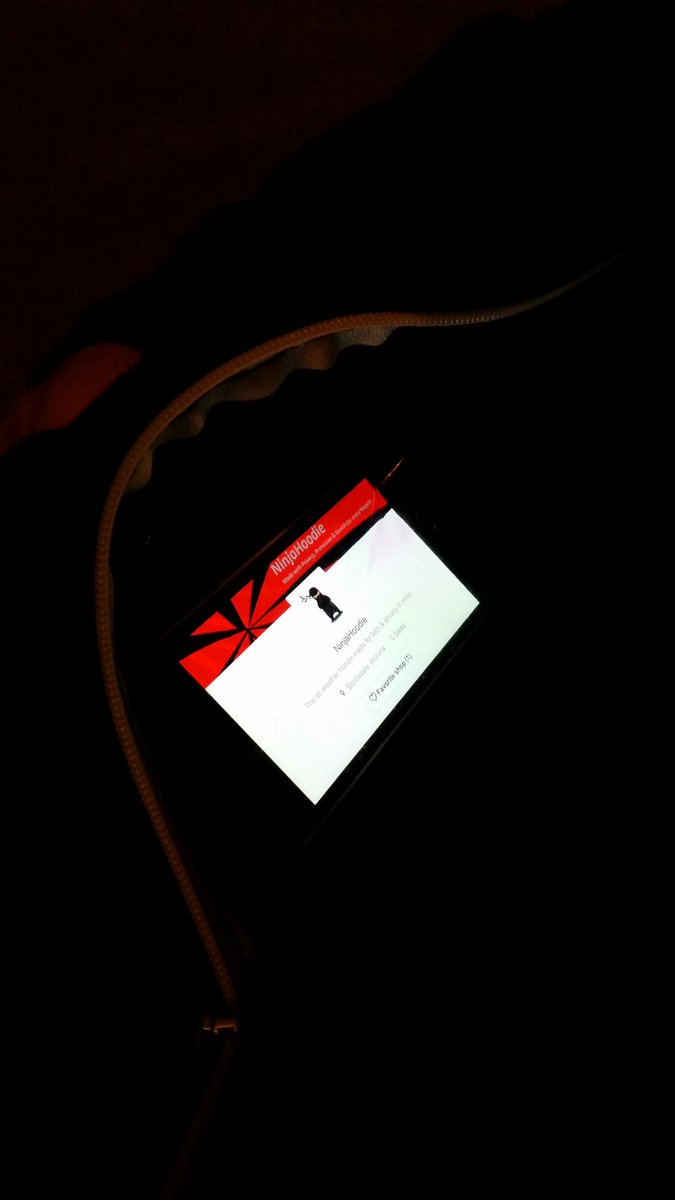 NinjaH00die's tweet photo. Our stealth pocket in action.. #Privacy and #Tech with every #ninja in mind. #ninjahoodie #thatsgold https://t.co/6SHgIUmmZG