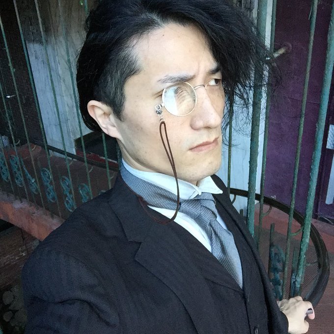 片眼鏡のtwitterイラスト検索結果 古い順