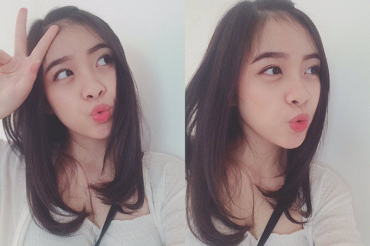 Iya biasanya kan tidur malam mulu.. Tp smlm langsung tidur hehe^^ semangat hari ini ya!