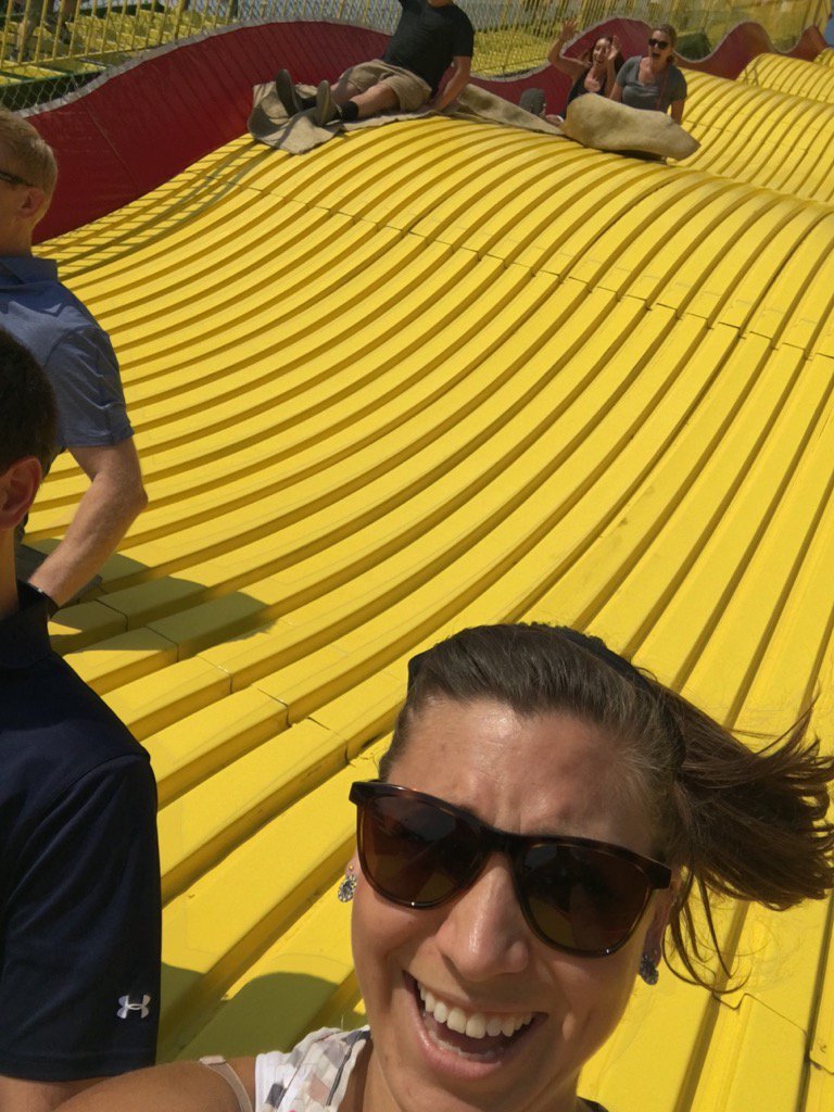 sarahemeyer1's tweet photo. Photo credit Kelly neubauer #selfiewhilesliding #hrselfieonastick #lifeatkohls https://t.co/SE79Vk7O2c