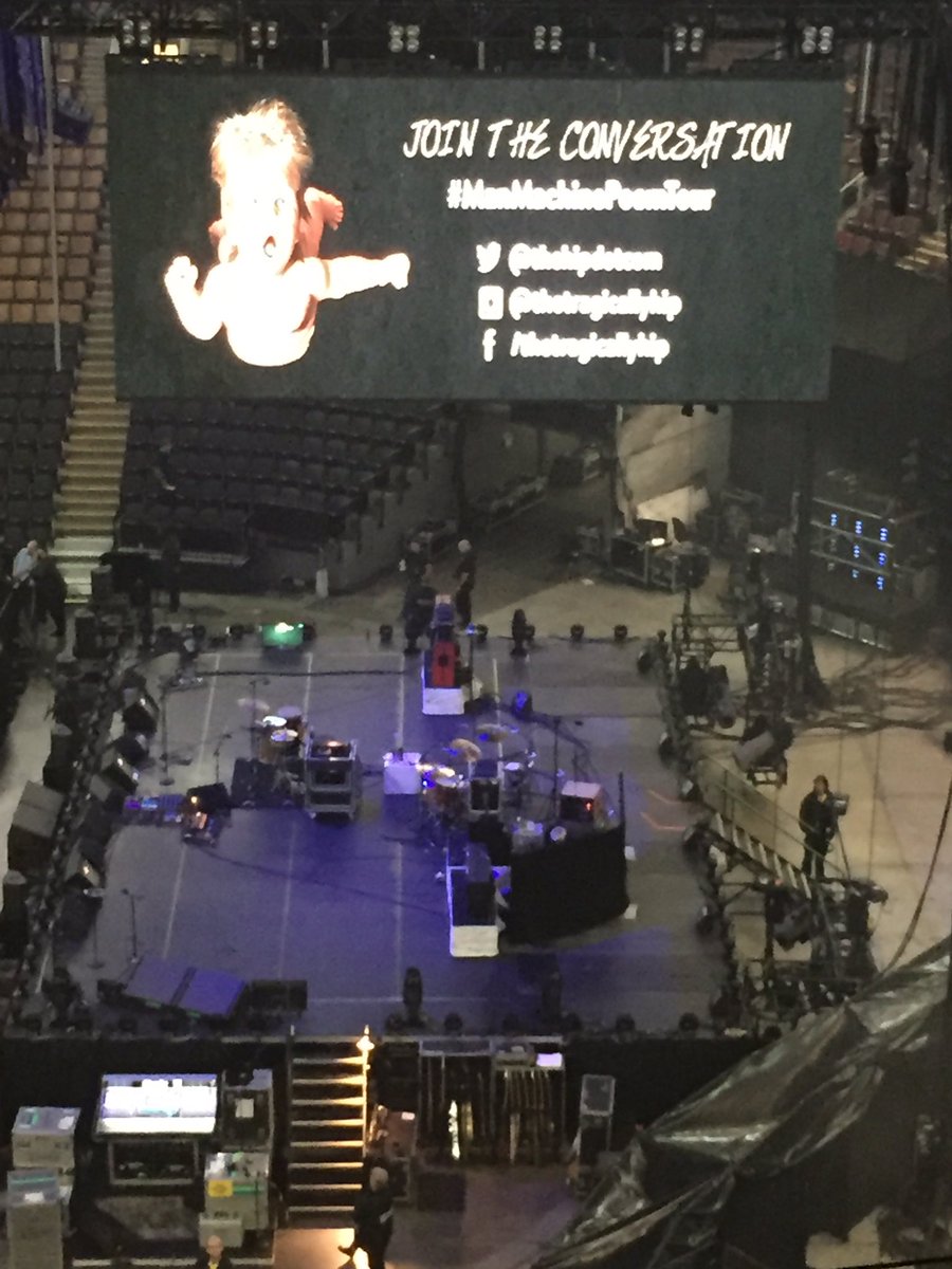FluffLanglois's tweet photo. #manmachinepoemtour https://t.co/tQxOtuCNm5