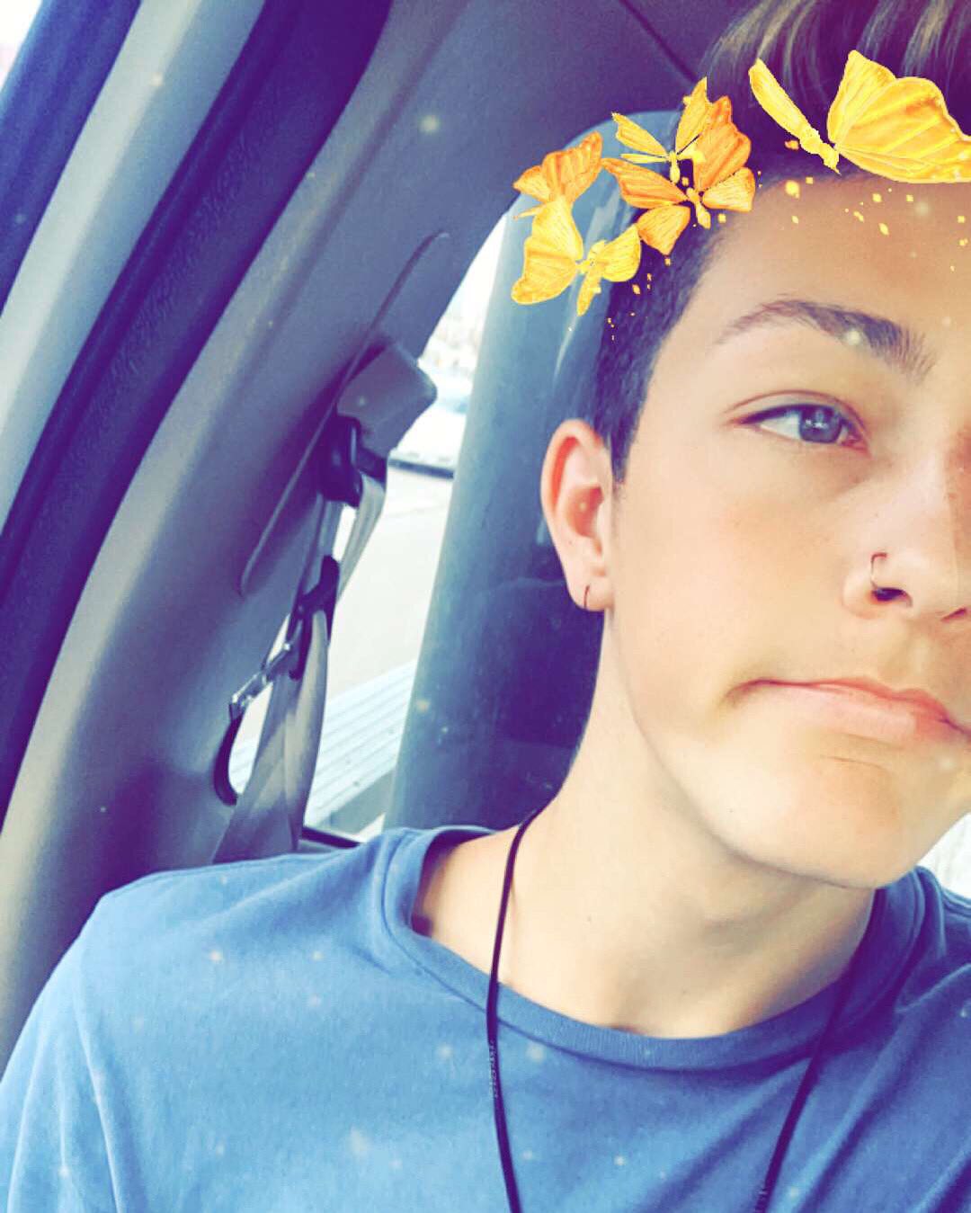 Tayler Holder on Twitter "Could I pull off a nose ring? 😝🙈…