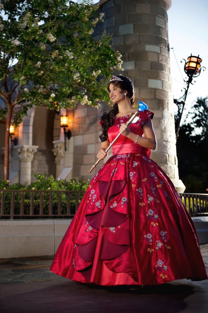 _BornToBeAQueen's tweet image. "I am ready to rule!"