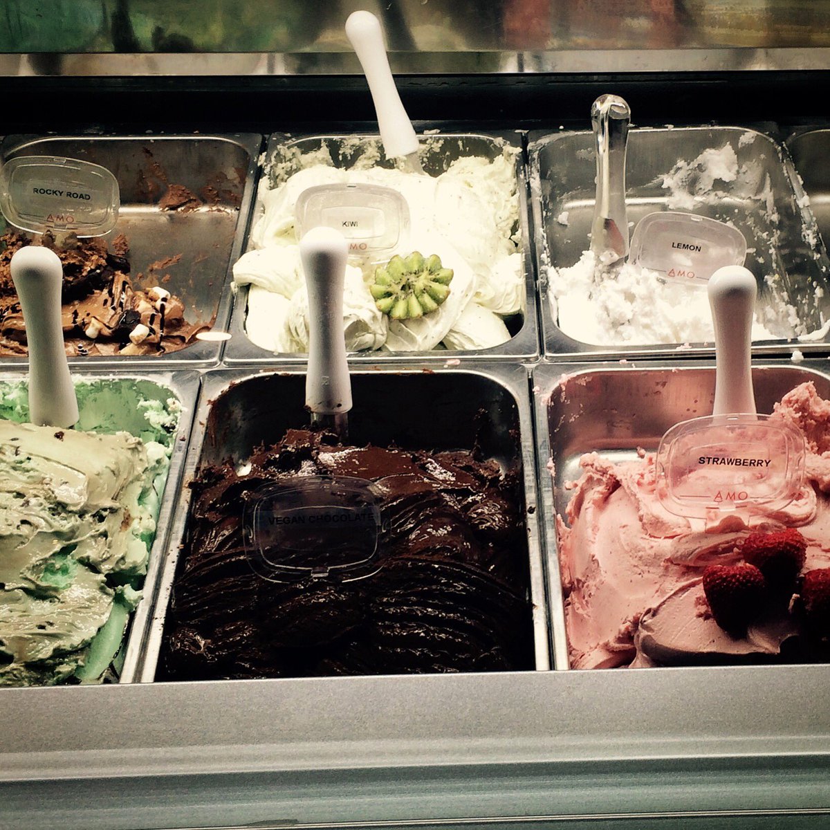 Kati_Ivanyi's tweet photo. Gelato. That is all. #heatwave #heatwavesolution #SummerInTheCity #HamOnt @LockeStShops @amogelatocafe https://t.co/FfjHdM1ug1