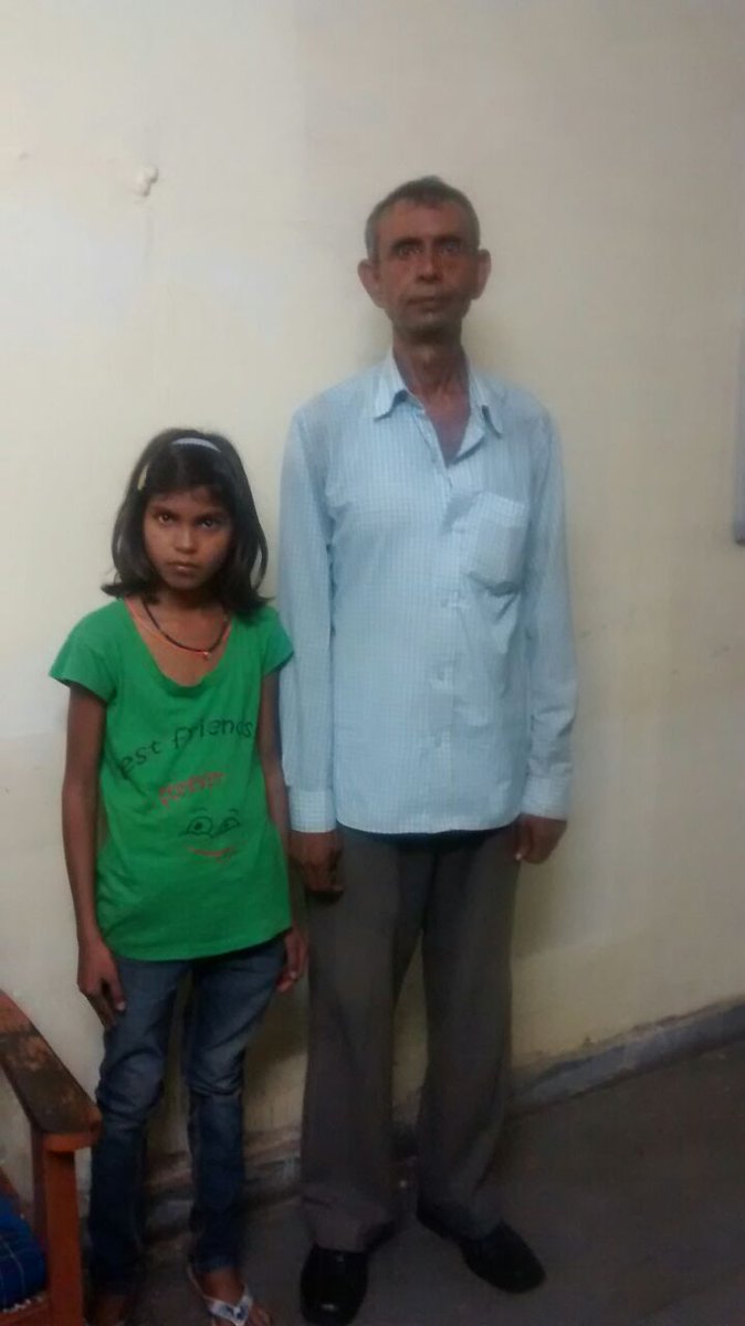 RPF/CNB getting back girl child to her parents