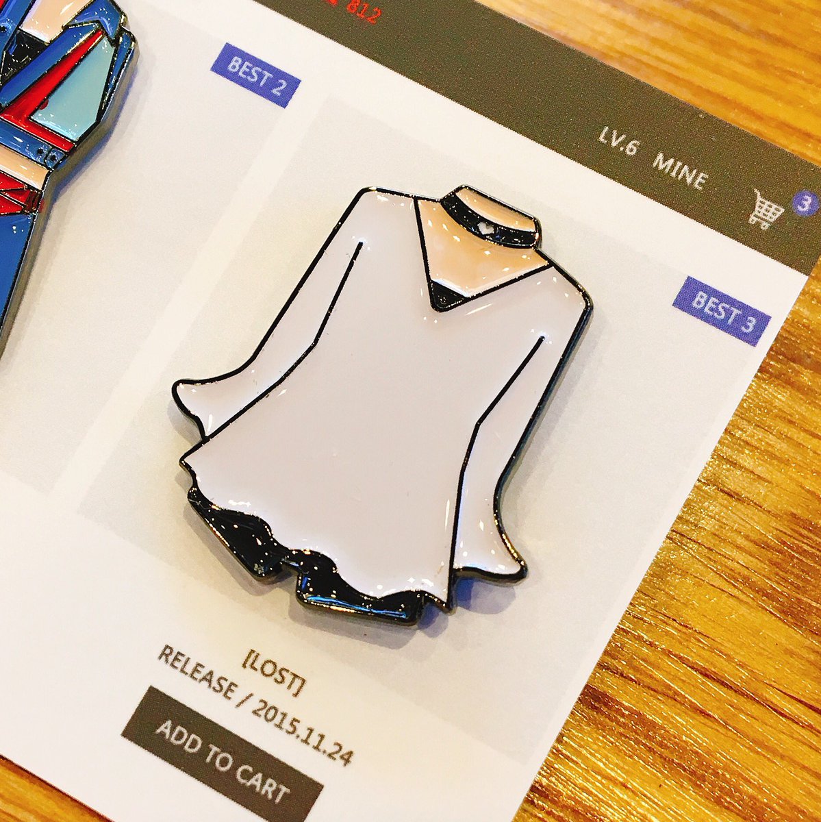 #여섯번째여름 #StayInOurSummer 
#굿즈 코스튬뱃지 실사🙊 넘넘예😍