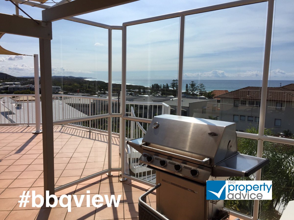 RealScottyNorth's tweet photo. An outlook like this would ensure a steady stream of visitors! #bbqview #penthouseliving #propertyadvice https://t.co/eyXZSCnDoR