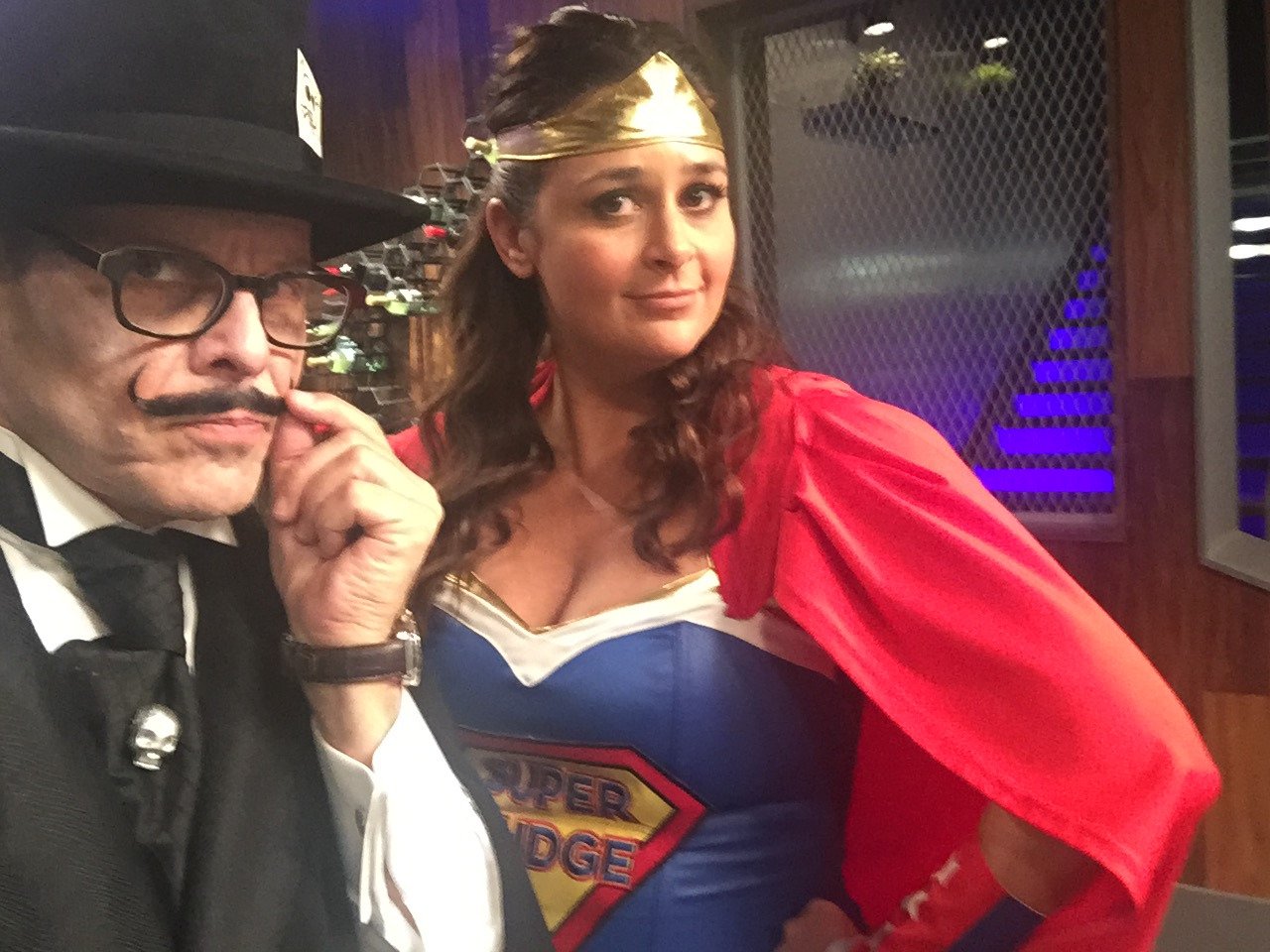 Antonia Lofaso Sexy Pics Alton Brown al Twitter: "#CutthroatKitchen https://t.co/6ueTD463b0" / Twitter