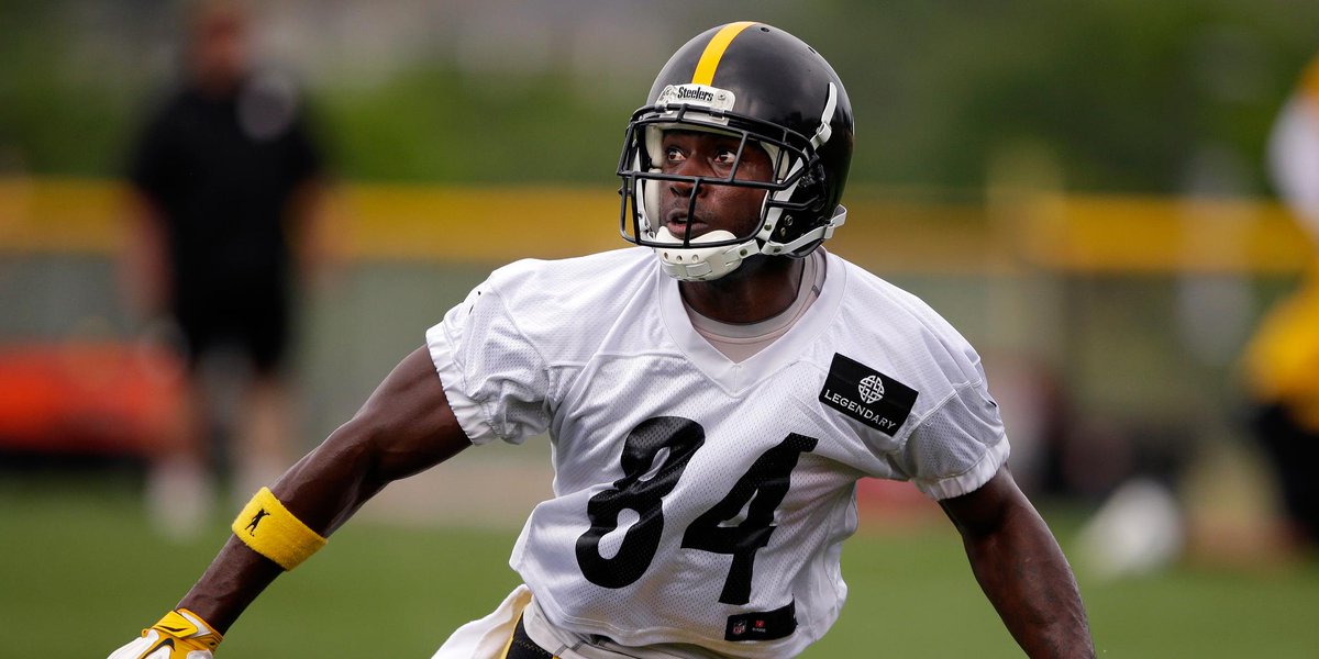 Report: Antonio Brown nearly kicked out of Steelers practice: http://on.nfl...