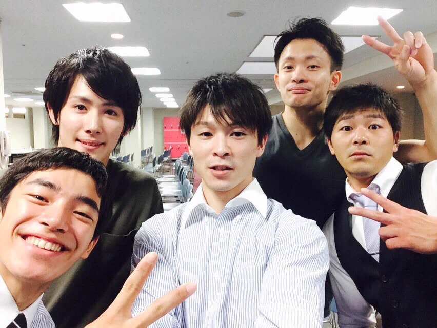 【オリンピック】男子体操の5人の私服姿が、完全に携帯キャリア勤務のサラリーマンwww
