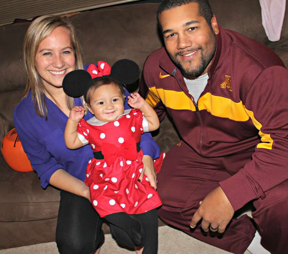 GopherHole's tweet image. #SherelsStrong #GetWellCoach #Gophers