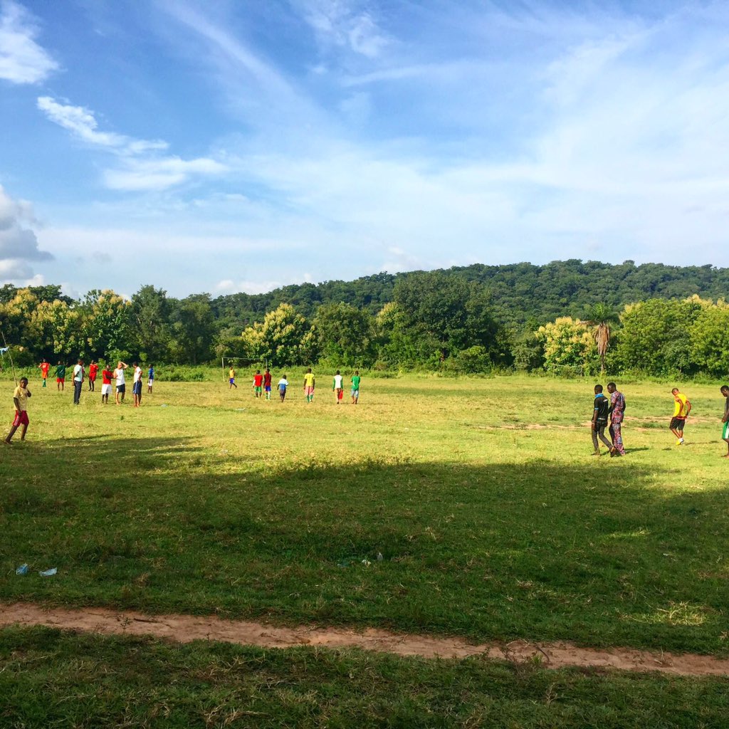 vsoicsifelodun's tweet photo. Volunteers mobilised 16-25 year olds for an inter community #footballtournament promoting #successconsciousness https://t.co/js2IhZSQcx