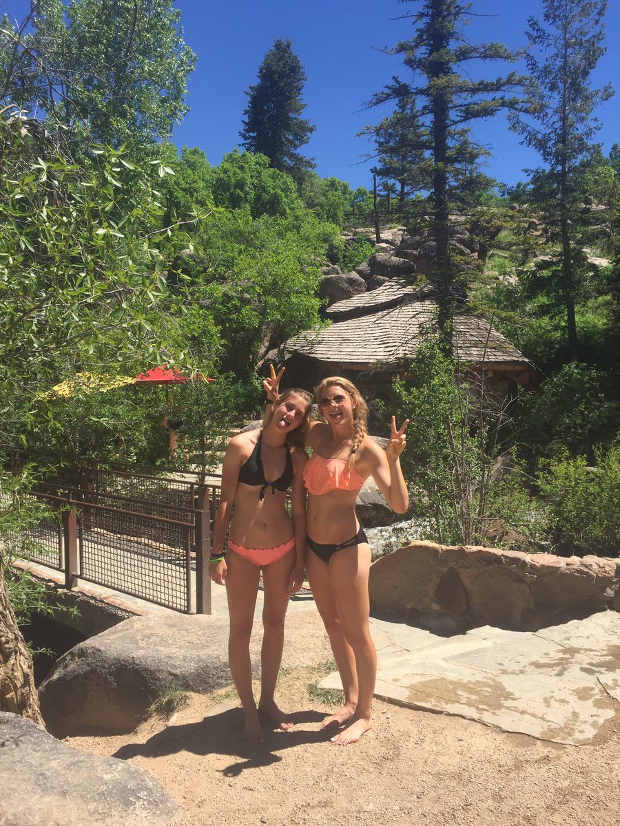 halesthomps's tweet photo. happy birthday to my bestest friend🎁 thx for all the laughs dances and mems, can't wait to keep doing life ya💖 https://t.co/8TyZzJzyfG