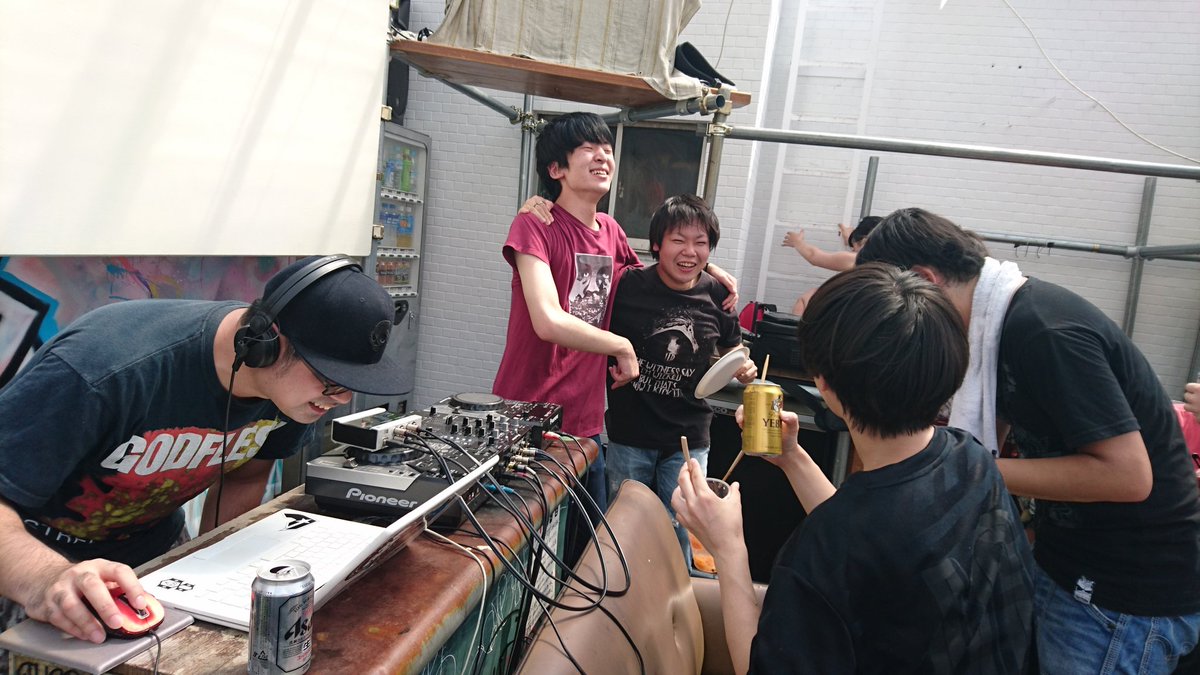 hurafura's tweet photo. クロスブリードオタク #BBQCORE https://t.co/EYdp3hAW6p