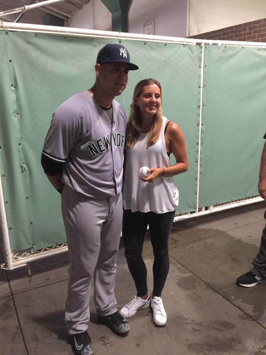 Great news: <a href="/ElGarySanchez/">Gary Sanchez</a> got his first big league HR ball back after tonight's game and met the fan who caught it.